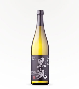 Yaegaki Black Bottle Kuro-Bin Junmai Sake 750ml (Bottle)