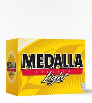 Medalla Light Lager 12 Cans (12oz)